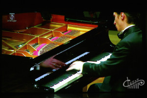 В виртуальном зале СЦКиИ прошел вечер фортепианной музыки