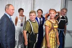 Президент России посетил спектакль «Грифон» с участием артистов «Черного моря»