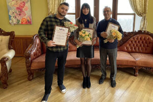 Сотрудникам СЦКиИ вручили награды ко Дню работника культуры
