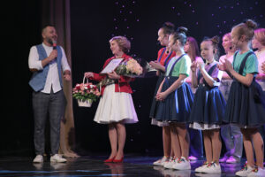Образцовый вокальный ансамбль «Веснушки» отметил 15-летие на сцене СЦКиИ