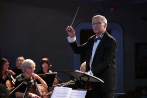 Поздравляем с юбилеем главного дирижера Севастопольского симфонического оркестра  Владимира Кима!